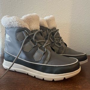 Sorel Explorer Carnival Boots Size 8 NWT
